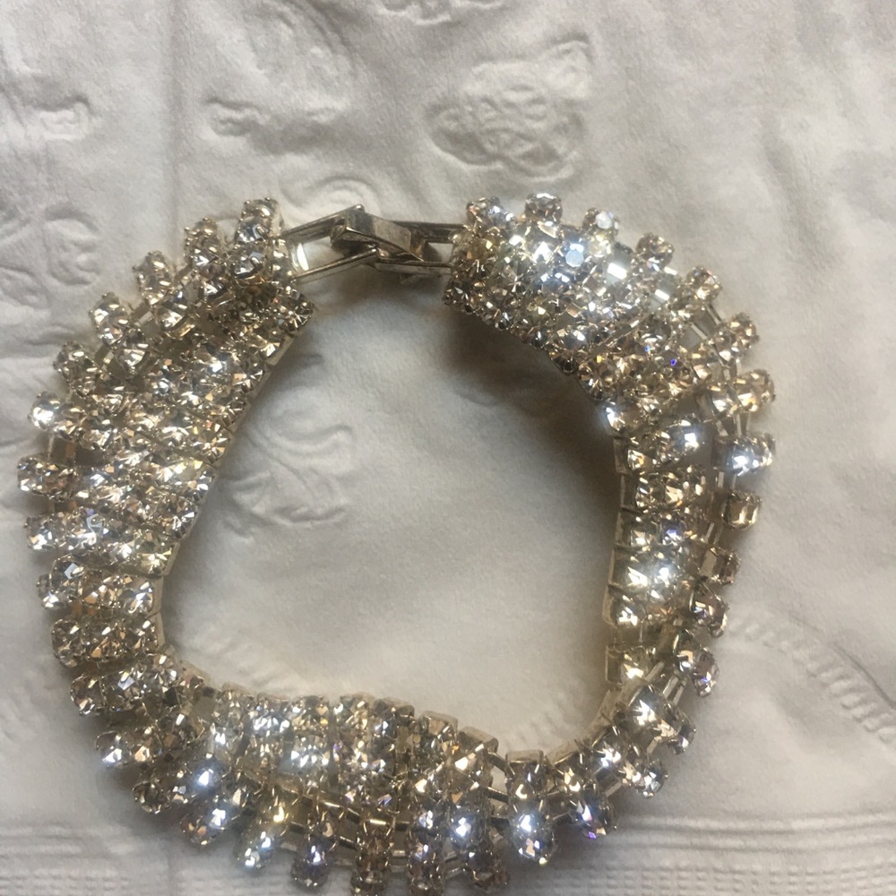 🌷🌷Silver Rhinestone Bracelet 🌷🌷